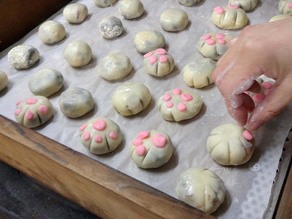 【仙台ふららん】 老舗和菓子店で特別な体験! かわいい猫のおまんじゅう作りとその創作秘話
